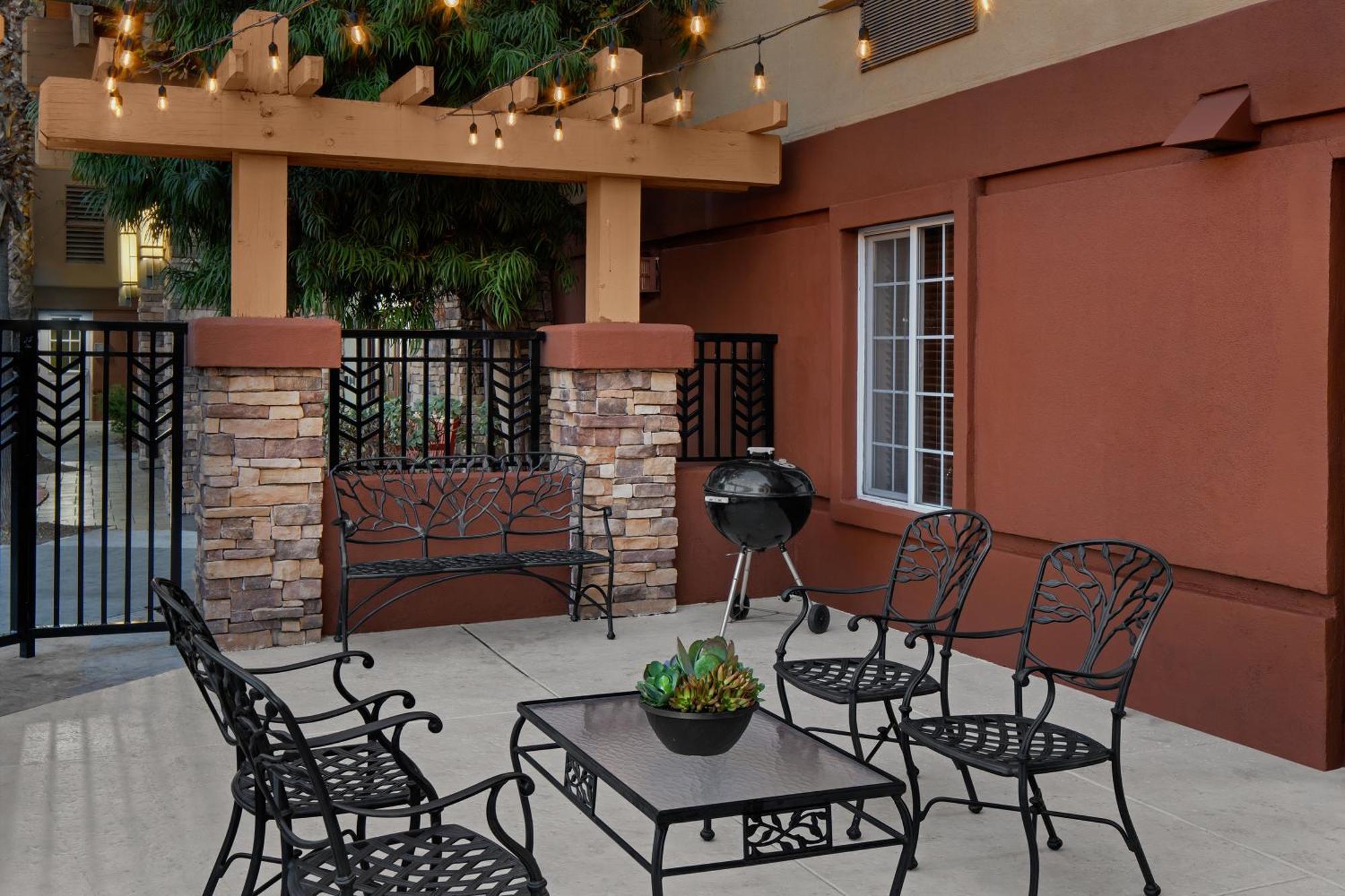 Larkspur Landing Extended Stay Suites Pleasanton Exterior photo